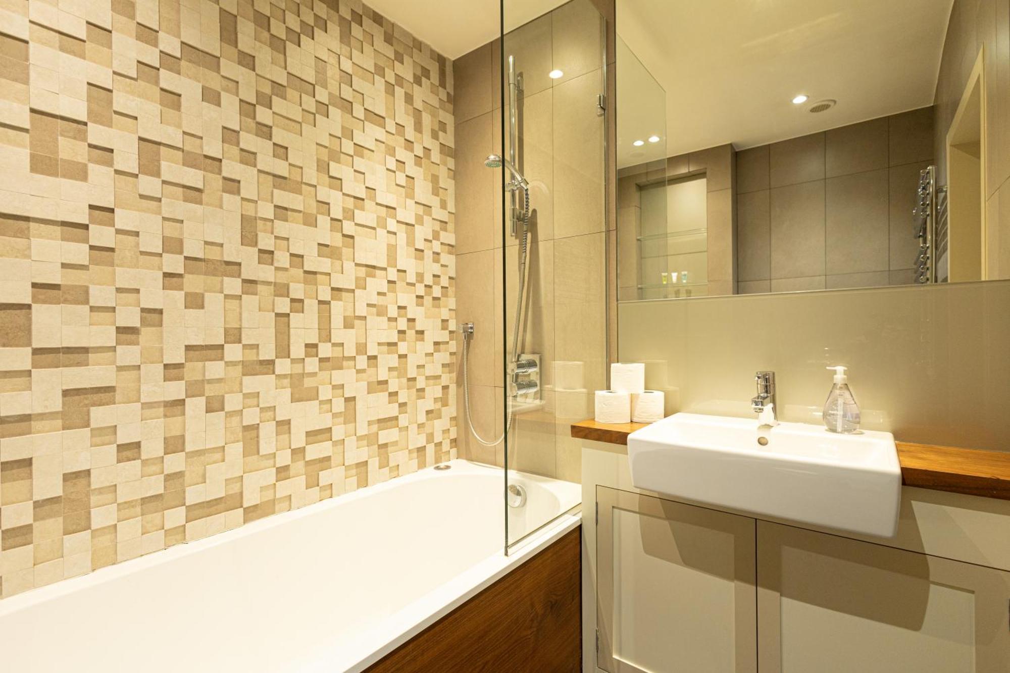 2Bedroom Gem In The Heart Of Kensington London Exterior photo