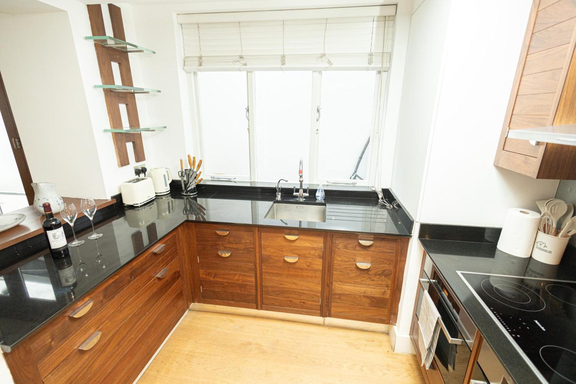 2Bedroom Gem In The Heart Of Kensington London Exterior photo